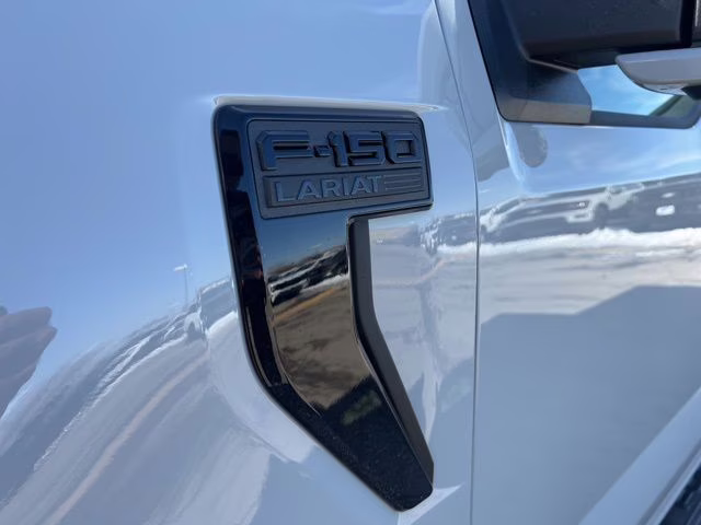 2026 Avalanche Ford F-150 Lariat 4X4 Truck