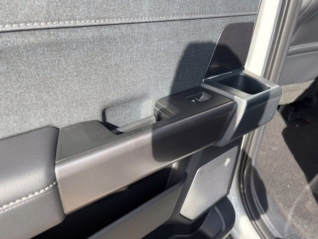 2026 Avalanche Ford F-150 Lariat 4X4 Truck