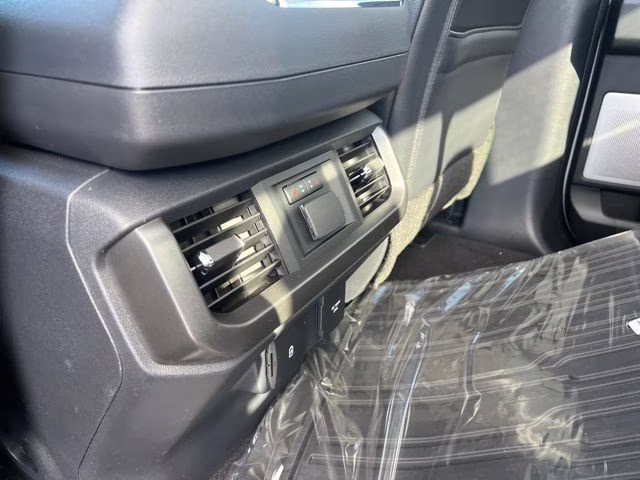 2026 Avalanche Ford F-150 Lariat 4X4 Truck