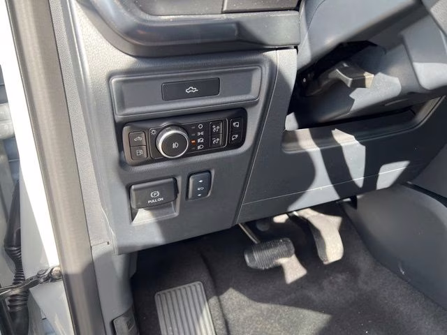 2026 Avalanche Ford F-150 Lariat 4X4 Truck