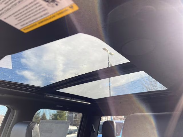 2026 Avalanche Ford F-150 Lariat 4X4 Truck