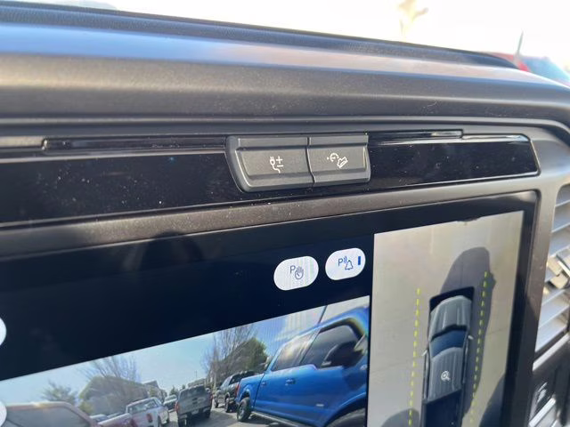 2026 Avalanche Ford F-150 Lariat 4X4 Truck