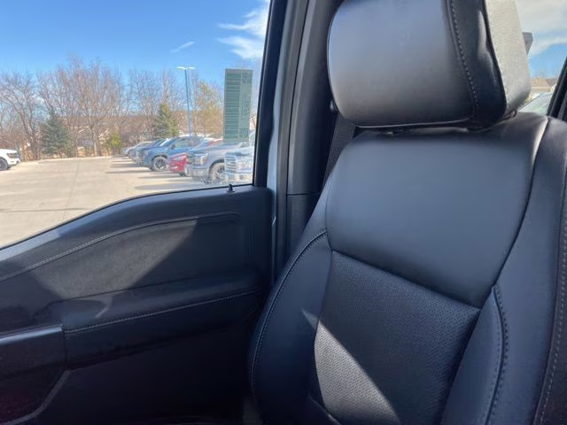 2026 Avalanche Ford F-150 Lariat 4X4 Truck