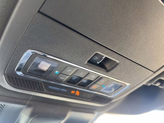 2026 Avalanche Ford F-150 Lariat 4X4 Truck