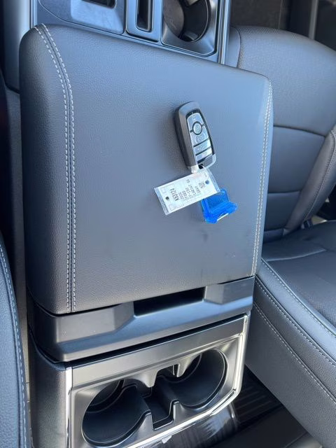 2026 Avalanche Ford F-150 Lariat 4X4 Truck