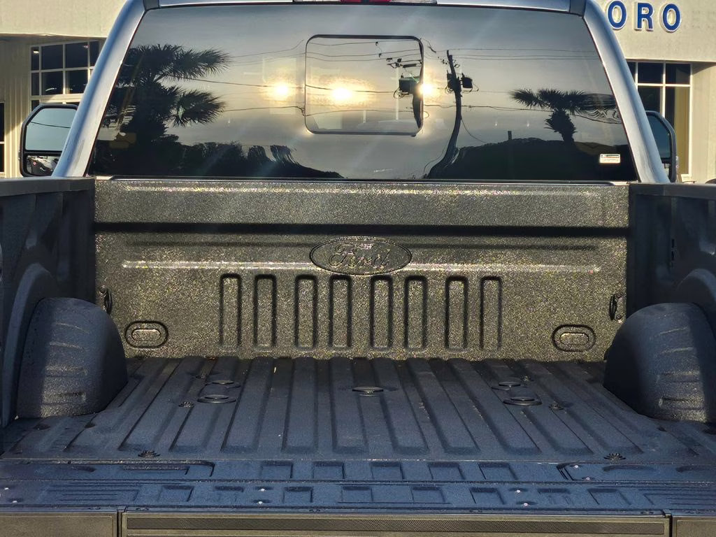 2026 Carbonized Gray Metallic Ford Super Duty F-350 SRW Lariat 4X4 Truck