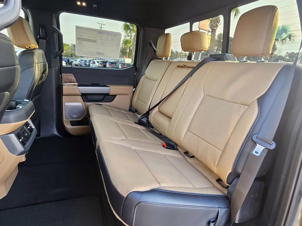 2026 Carbonized Gray Metallic Ford Super Duty F-350 SRW Lariat 4X4 Truck