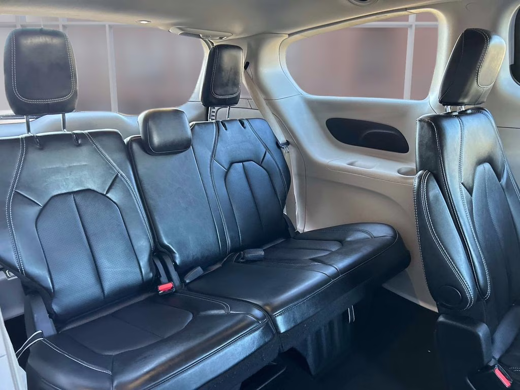 2024 Bright White Clearcoat Chrysler Pacifica Touring L FWD Van