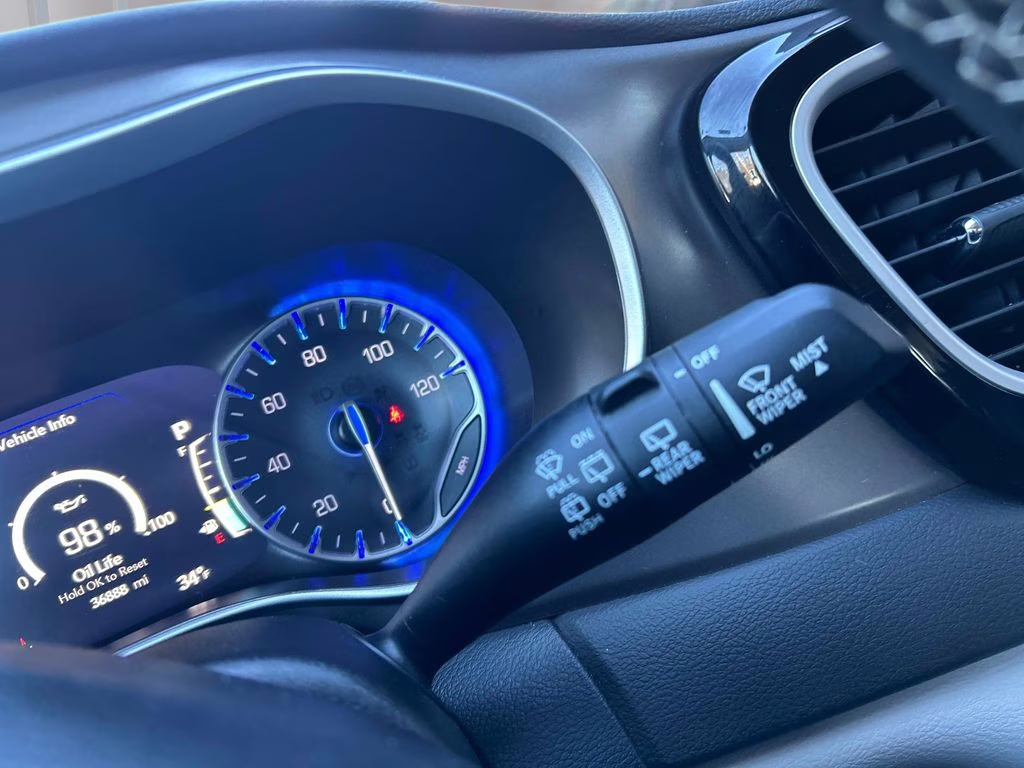 2024 Bright White Clearcoat Chrysler Pacifica Touring L FWD Van