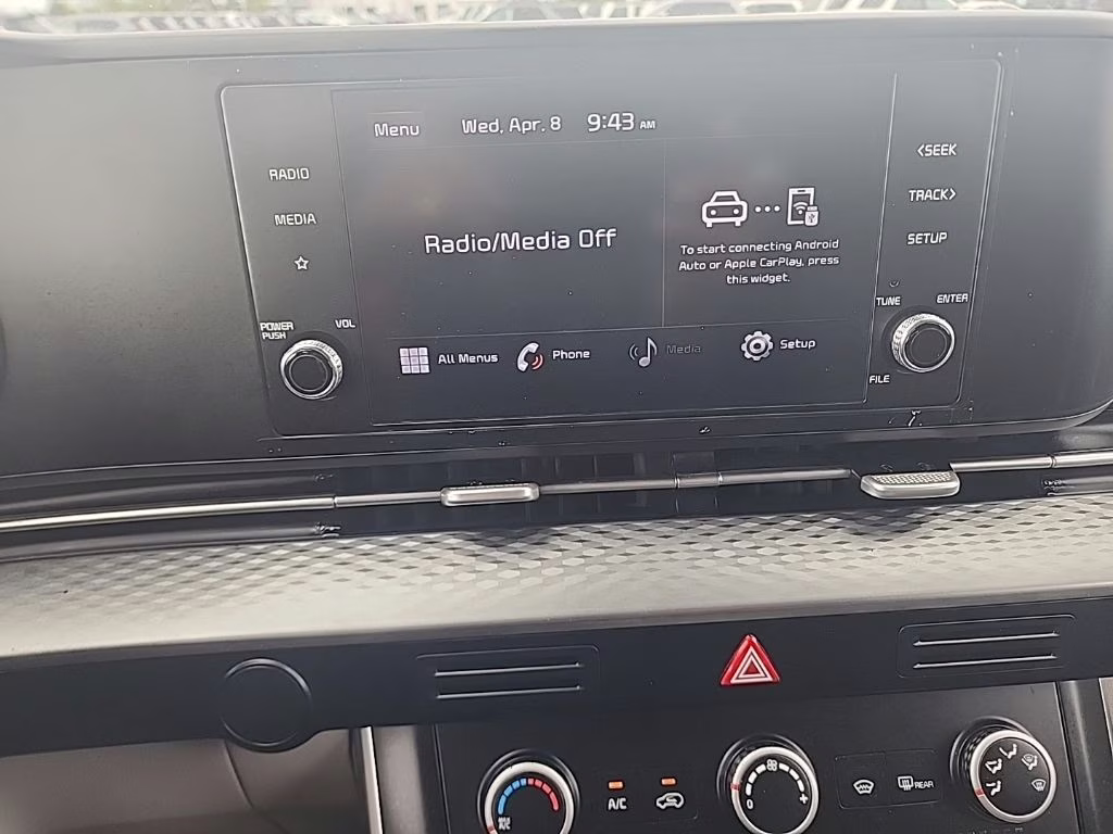 2022 Black Kia Carnival LX FWD Van