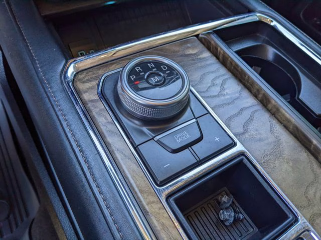 2021 Magnetic Ford Expedition Platinum RWD SUV