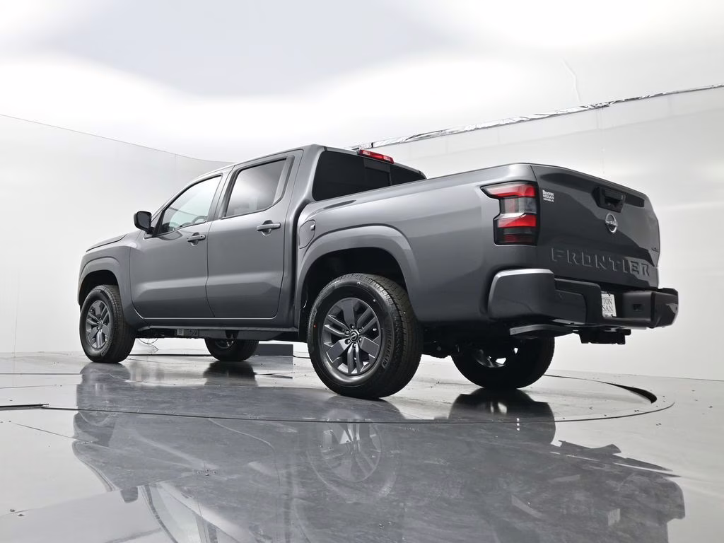 2026 Gun Metallic Nissan Frontier SV 4X4 Truck