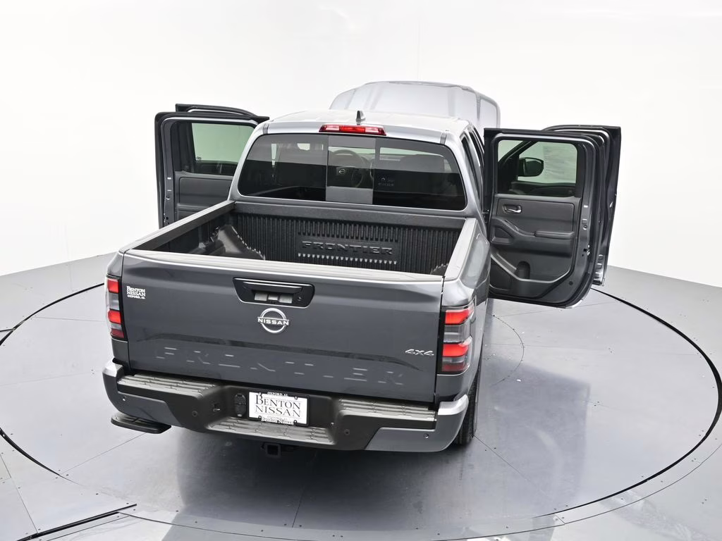 2026 Gun Metallic Nissan Frontier SV 4X4 Truck