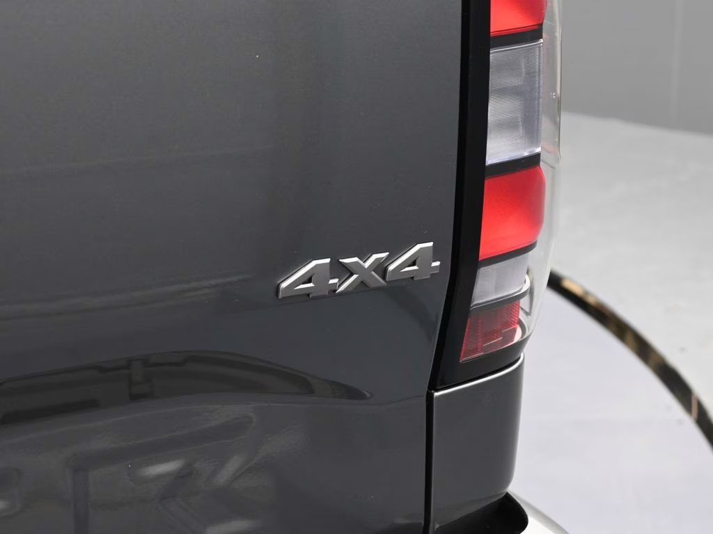 2026 Gun Metallic Nissan Frontier SV 4X4 Truck