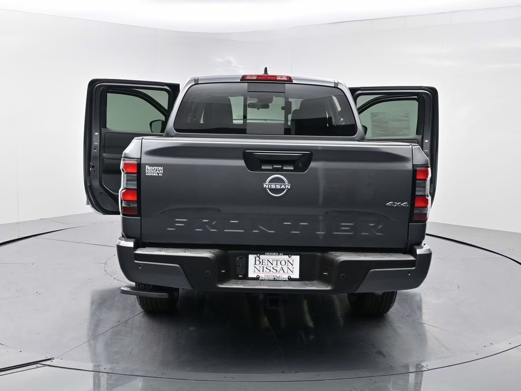 2026 Gun Metallic Nissan Frontier SV 4X4 Truck