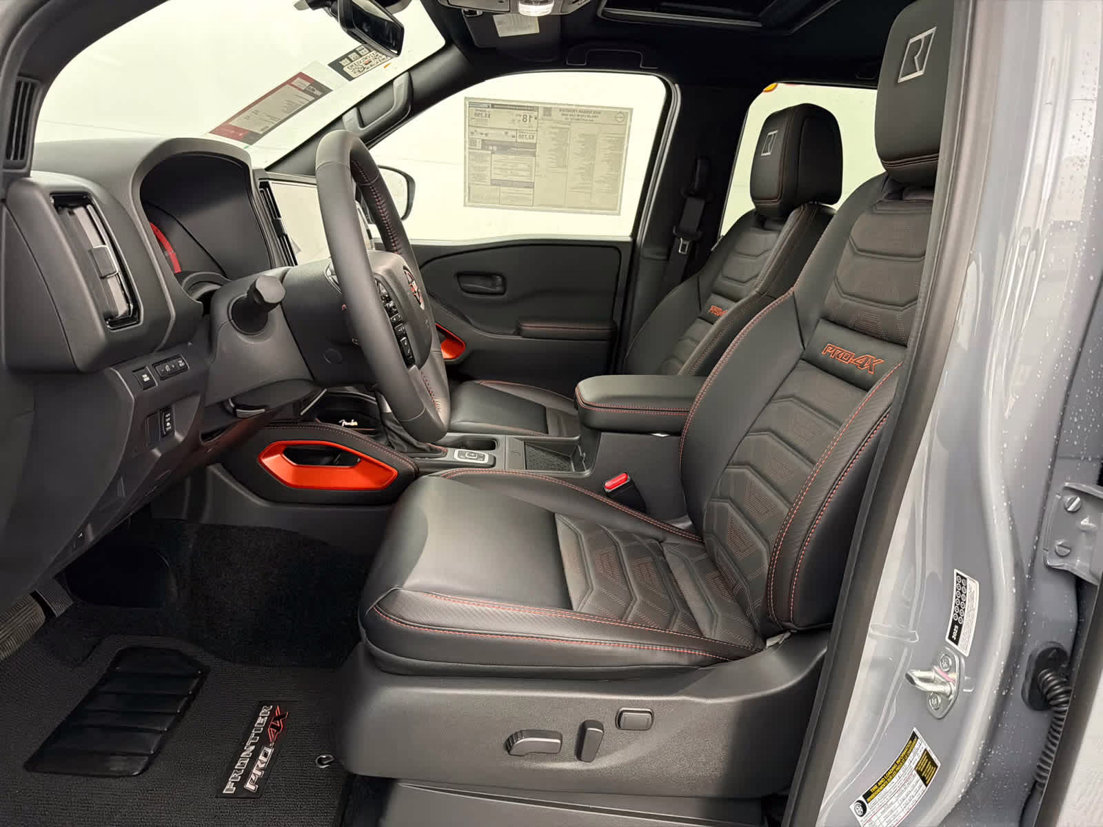 2026 Boulder Gray Pearl Nissan Frontier PRO-4X w/R Package 4X4 Truck