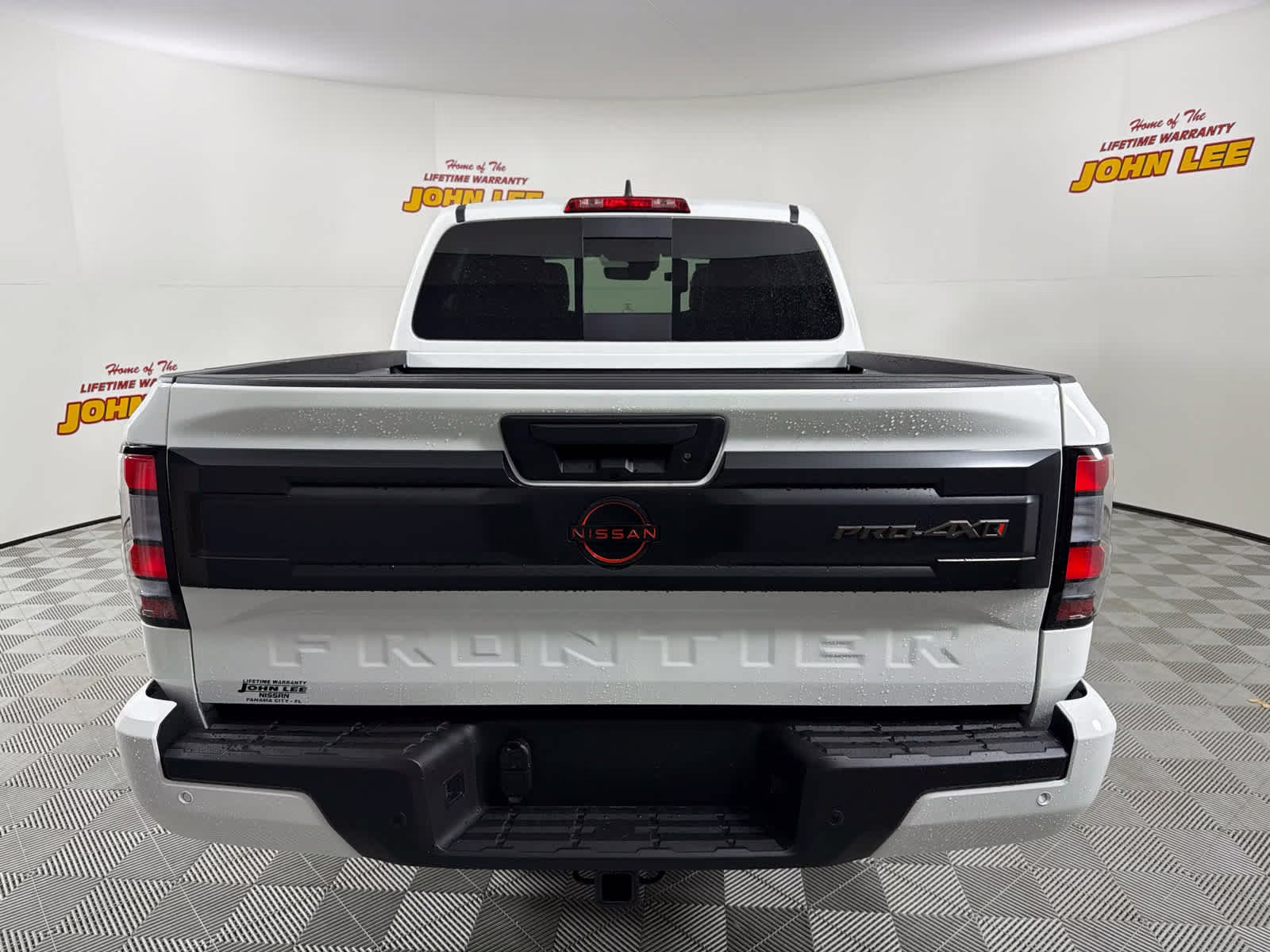 2026 Glacier White Nissan Frontier PRO-4X w/R Package 4X4 Truck