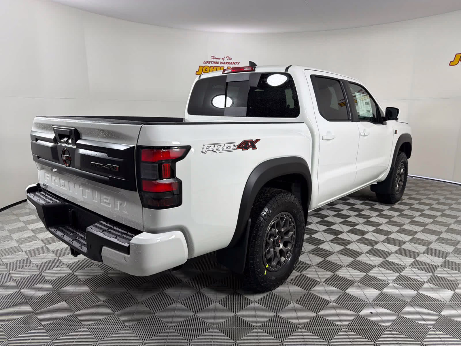 2026 Glacier White Nissan Frontier PRO-4X w/R Package 4X4 Truck