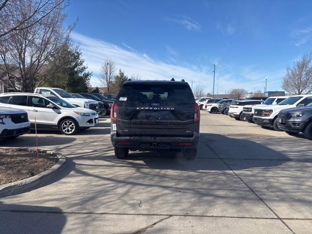 2026 Dark Matter Gray Metallic Ford Expedition Max Active 4X4 SUV