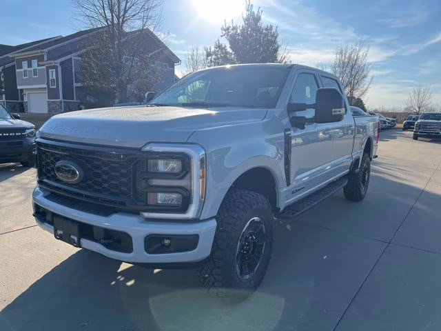 2026 Avalanche Ford Super Duty F-250 SRW Lariat 4X4 Truck