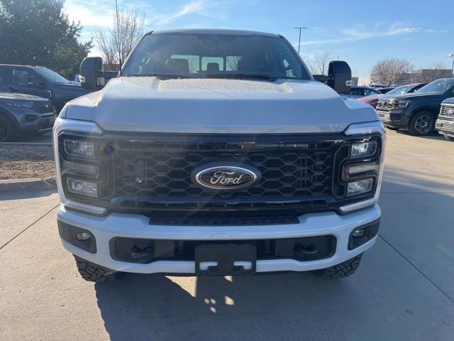 2026 Avalanche Ford Super Duty F-250 SRW Lariat 4X4 Truck