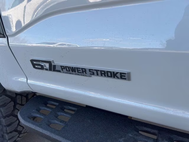 2026 Avalanche Ford Super Duty F-250 SRW Lariat 4X4 Truck