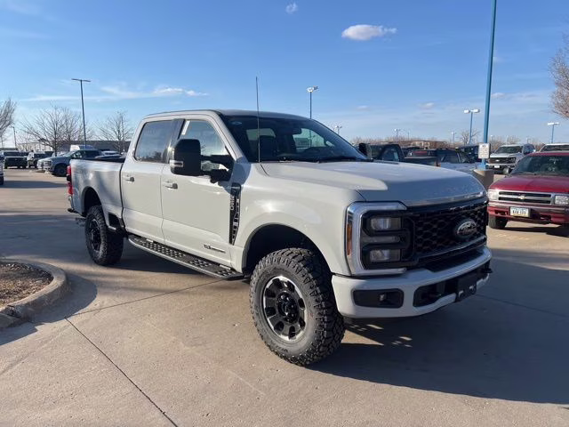 2026 Avalanche Ford Super Duty F-250 SRW Lariat 4X4 Truck
