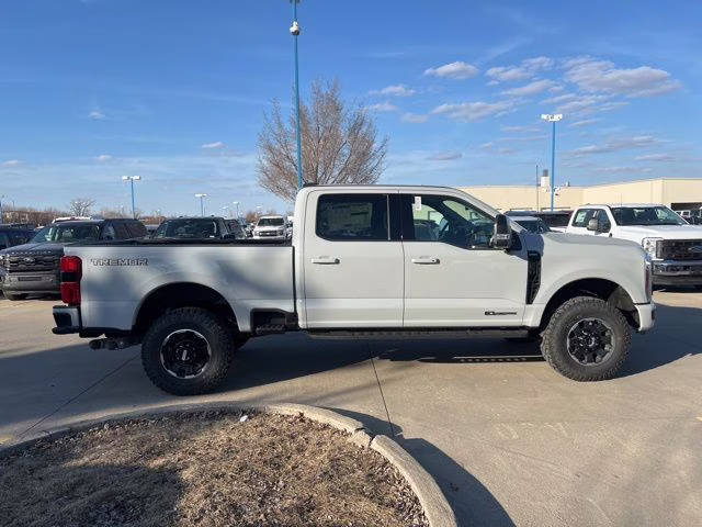 2026 Avalanche Ford Super Duty F-250 SRW Lariat 4X4 Truck