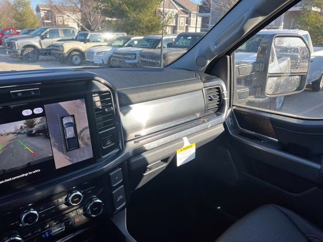 2026 Avalanche Ford Super Duty F-250 SRW Lariat 4X4 Truck