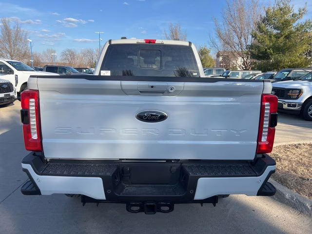 2026 Avalanche Ford Super Duty F-250 SRW Lariat 4X4 Truck