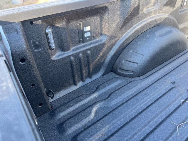 2026 Avalanche Ford Super Duty F-250 SRW Lariat 4X4 Truck