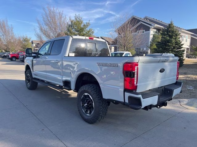 2026 Avalanche Ford Super Duty F-250 SRW Lariat 4X4 Truck