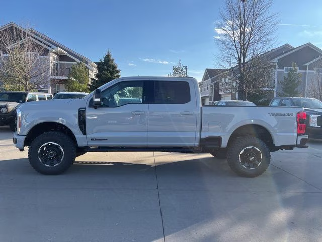 2026 Avalanche Ford Super Duty F-250 SRW Lariat 4X4 Truck