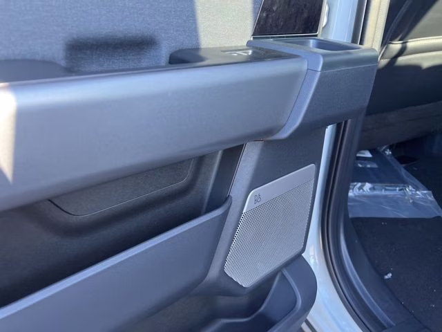 2026 Avalanche Ford Super Duty F-250 SRW Lariat 4X4 Truck