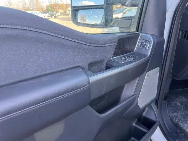 2026 Avalanche Ford Super Duty F-250 SRW Lariat 4X4 Truck