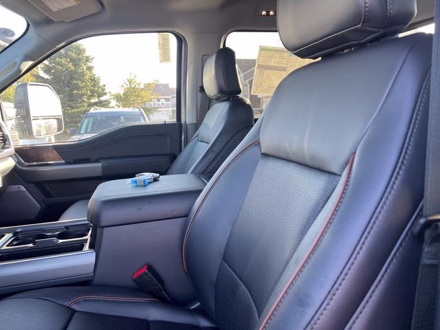 2026 Avalanche Ford Super Duty F-250 SRW Lariat 4X4 Truck