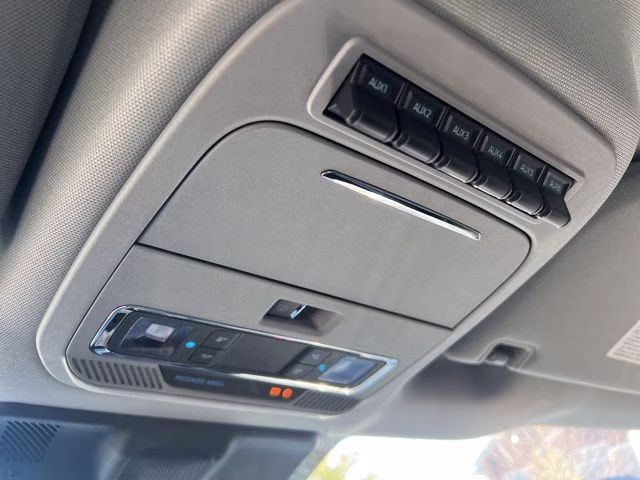 2026 Avalanche Ford Super Duty F-250 SRW Lariat 4X4 Truck