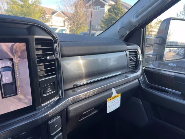 2026 Avalanche Ford Super Duty F-250 SRW Lariat 4X4 Truck