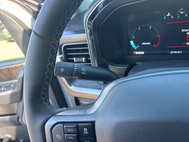 2026 Avalanche Ford Super Duty F-350 SRW Lariat 4X4 Truck