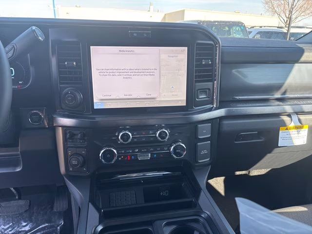 2026 Avalanche Ford Super Duty F-350 SRW Lariat 4X4 Truck