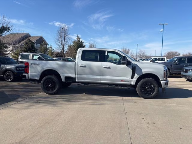 2026 Avalanche Ford Super Duty F-350 SRW Lariat 4X4 Truck