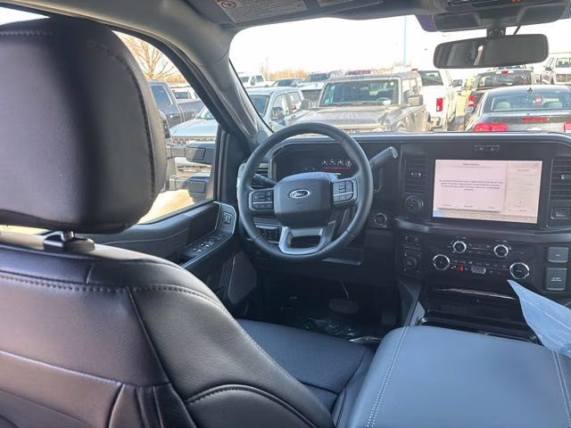 2026 Avalanche Ford Super Duty F-350 SRW Lariat 4X4 Truck