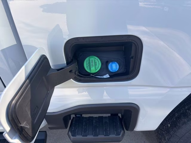 2026 Avalanche Ford Super Duty F-350 SRW Lariat 4X4 Truck