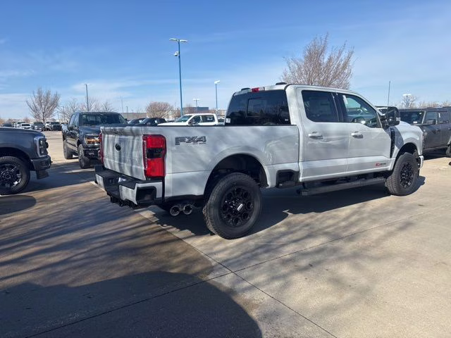 2026 Avalanche Ford Super Duty F-350 SRW Lariat 4X4 Truck