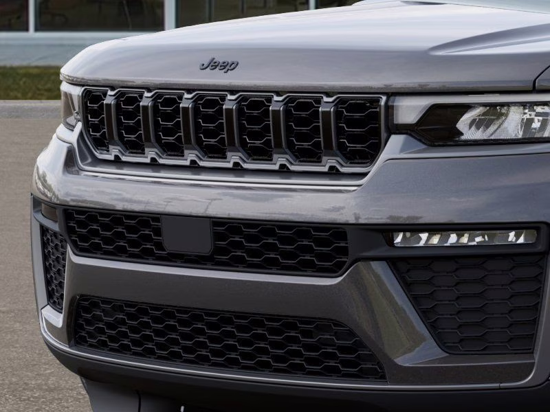 2026 Baltic Gray Metallic Clearcoat Jeep Grand Cherokee Limited 4X4 SUV