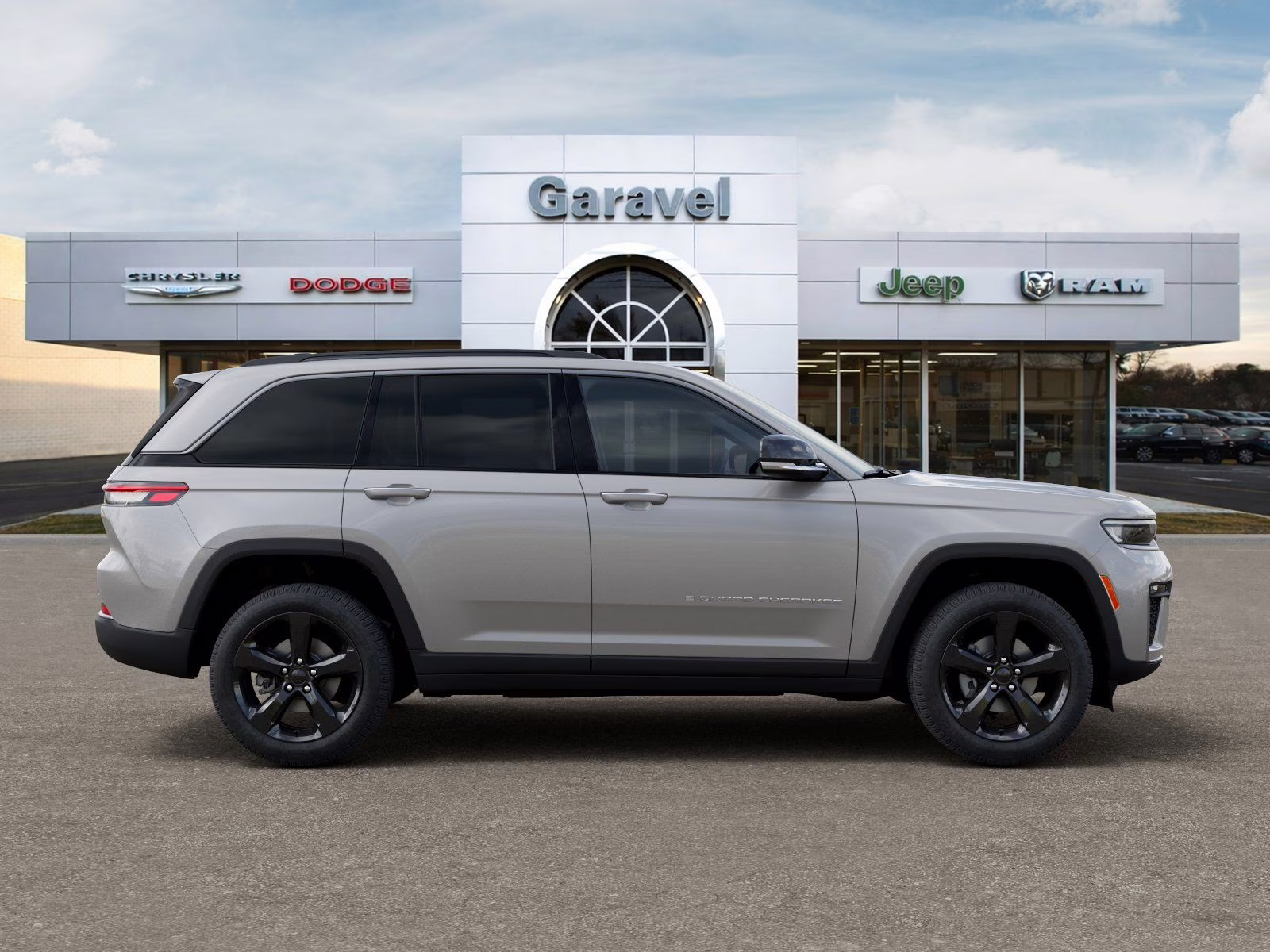 2026 Silver Zynith Jeep Grand Cherokee Limited 4X4 SUV