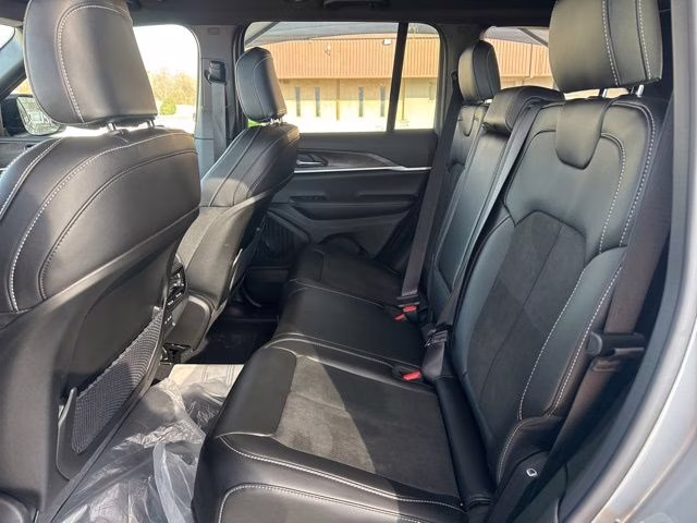 2026 Silver Jeep Grand Cherokee Altitude 4X4 SUV