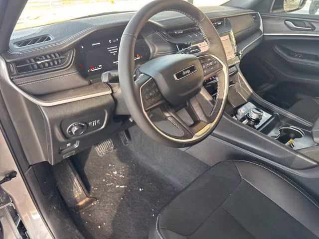 2026 Silver Jeep Grand Cherokee Altitude 4X4 SUV