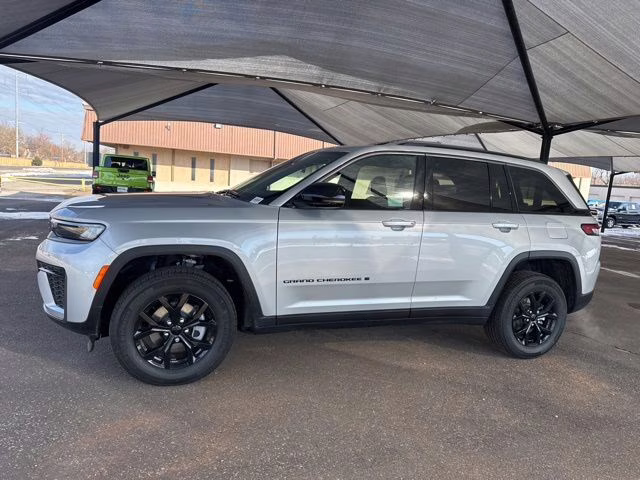 2026 Silver Jeep Grand Cherokee Altitude 4X4 SUV