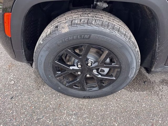 2026 Diamond Black Jeep Grand Cherokee Altitude 4X4 SUV